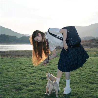 邻家女优 海报