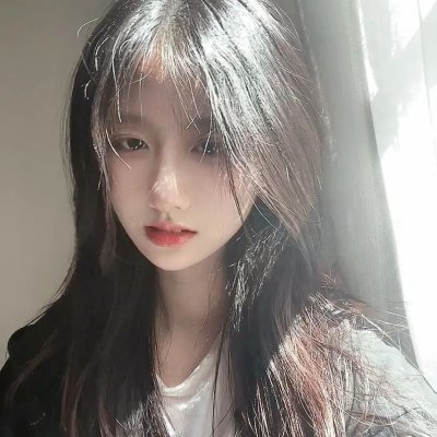 卿卿三思 海报